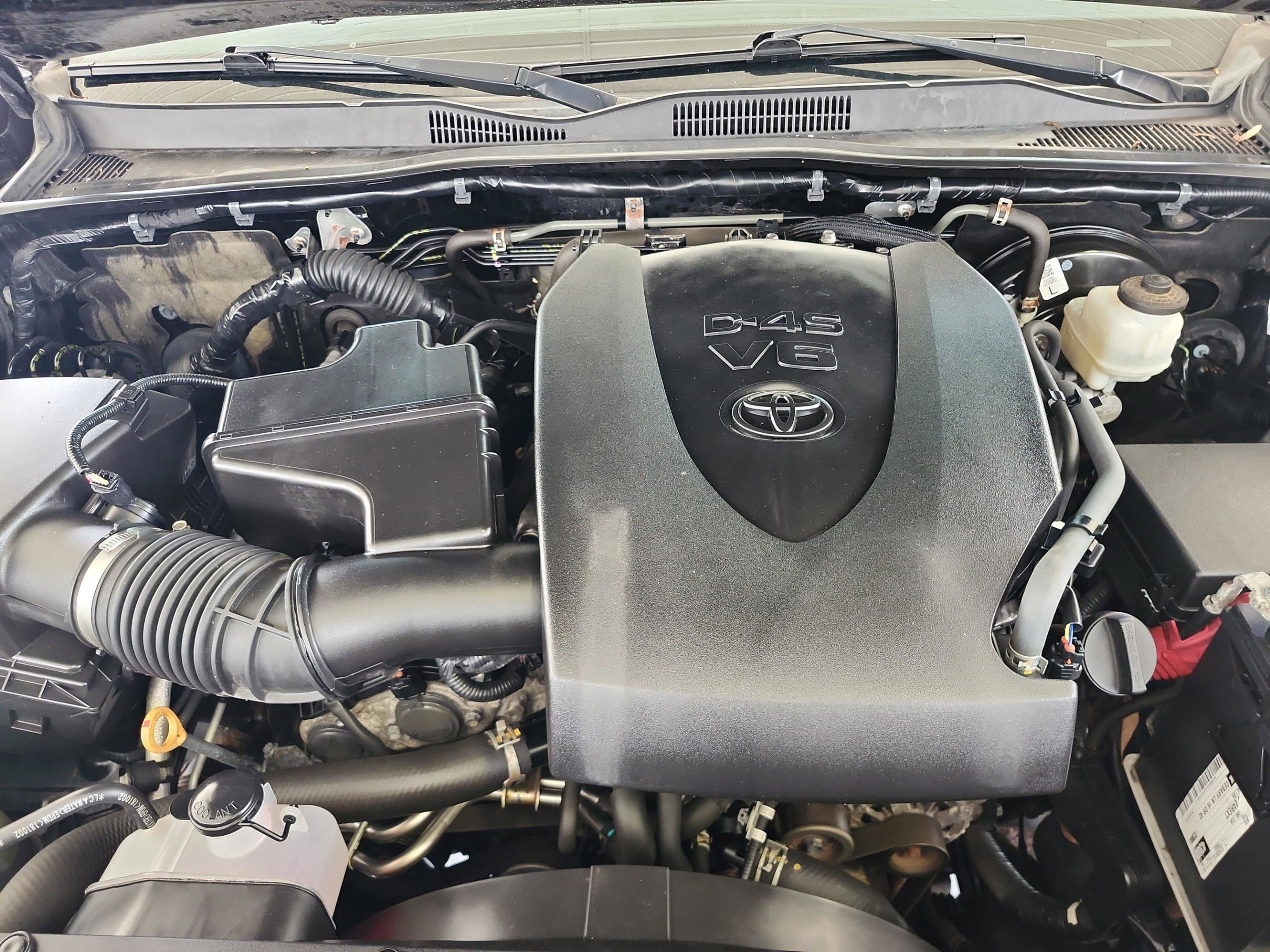 Used 2019 Toyota Tacoma TRD Sport w/ Technology Package AWD/4WD image 21