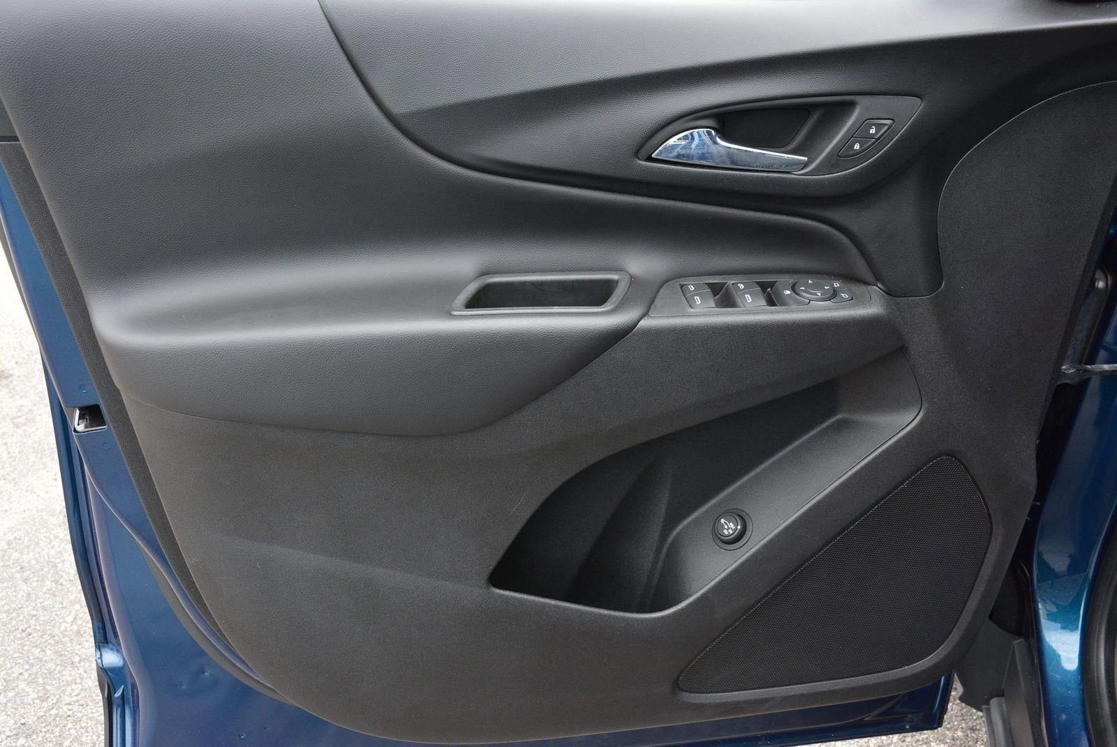 Used 2020 Chevrolet Equinox LT AWD/4WD image 12