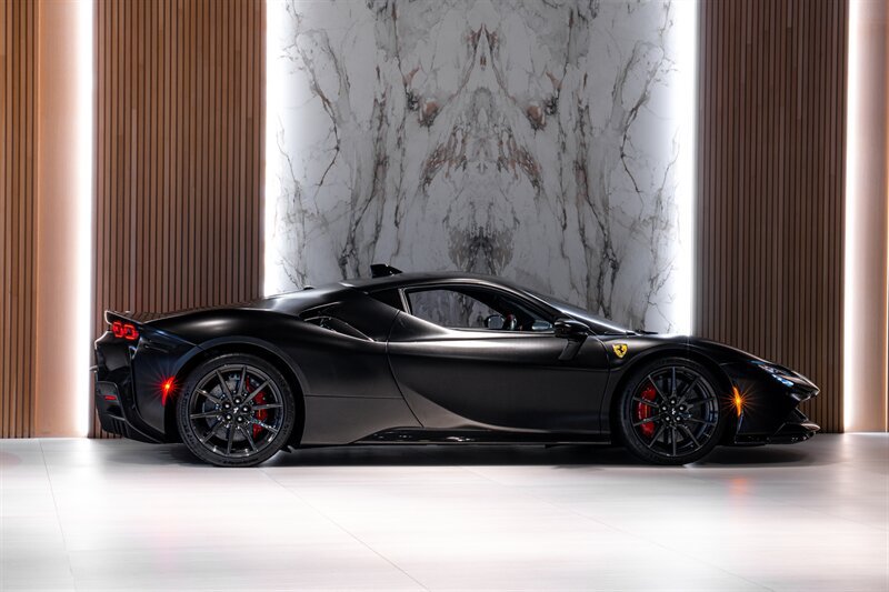 Used 2021 Ferrari SF90 Stradale AWD/4WD image 4