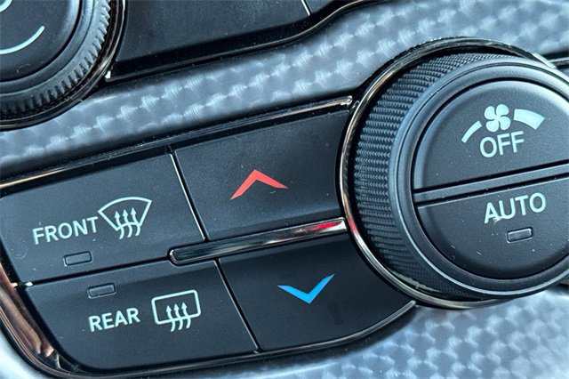 Used 2019 Dodge Challenger SRT Hellcat image 29