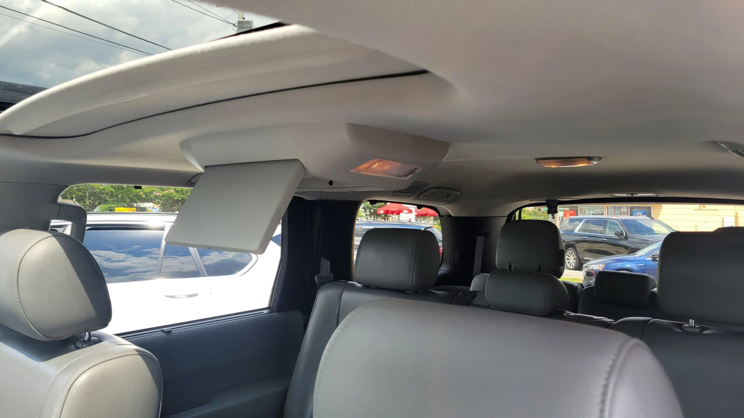 Used 2015 Toyota Sequoia Limited image 20