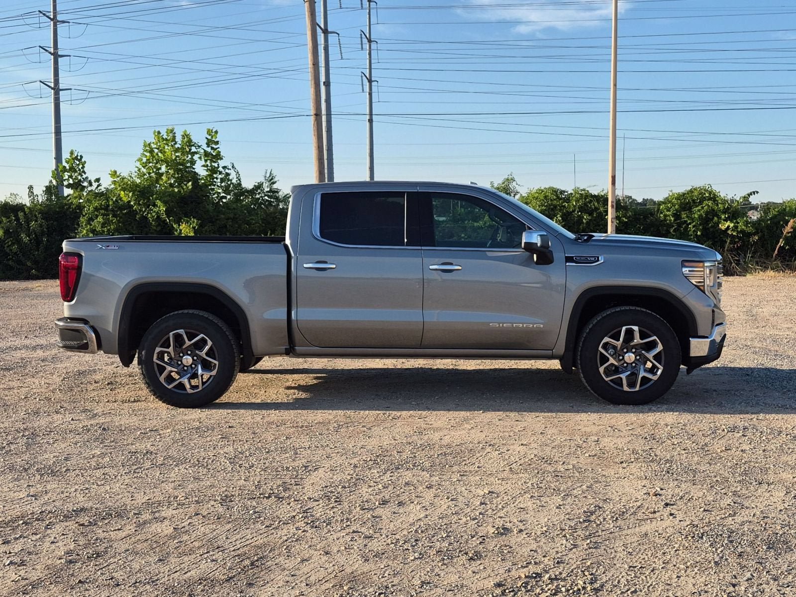 New 2026 GMC Sierra 1500 SLT AWD/4WD image 7