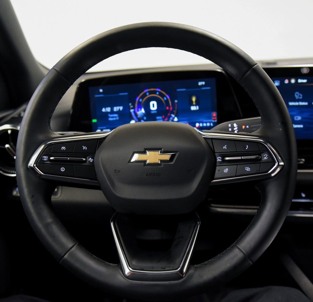 Used 2026 Chevrolet Equinox LT image 25