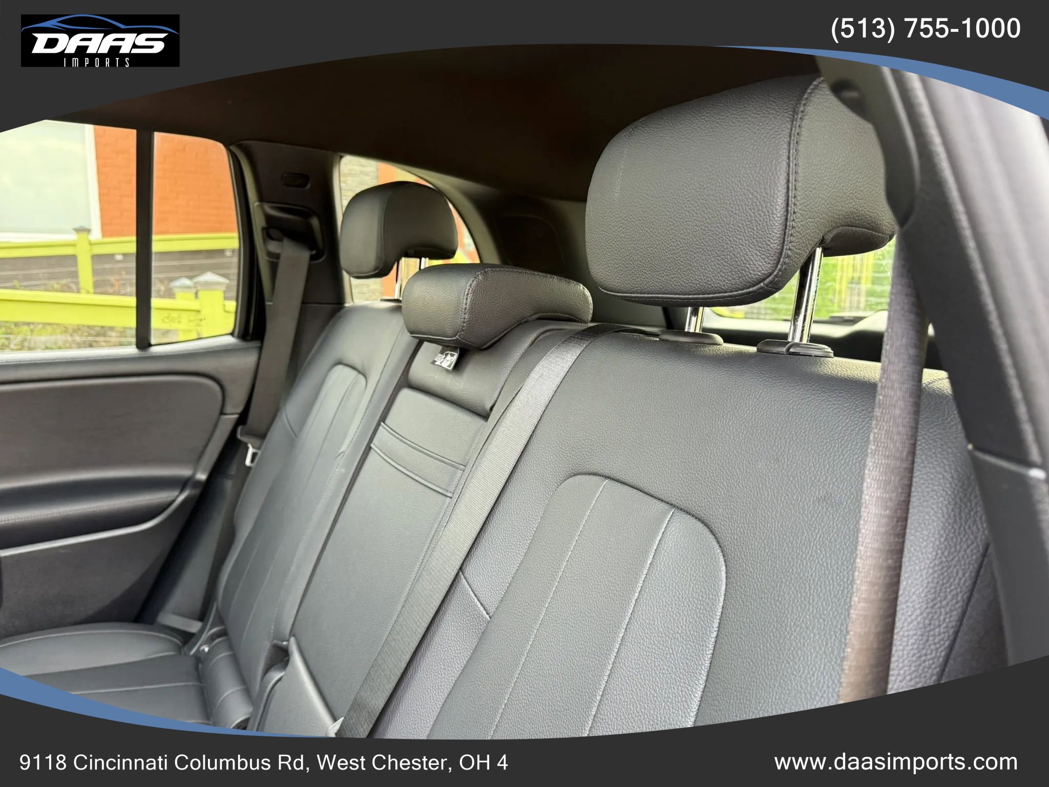 Used 2021 Mercedes-Benz GLB 250 4MATIC w/ Premium Package image 17
