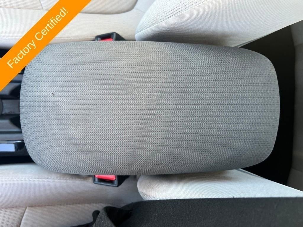 Used 2022 Toyota Corolla LE image 23