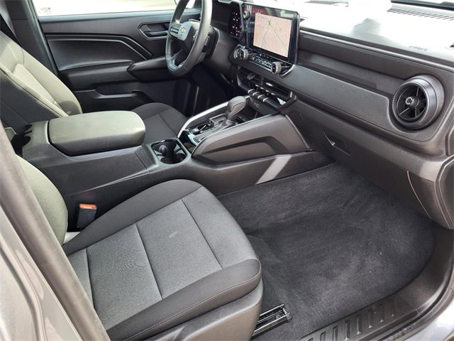 Used 2025 Chevrolet Colorado W/T image 24