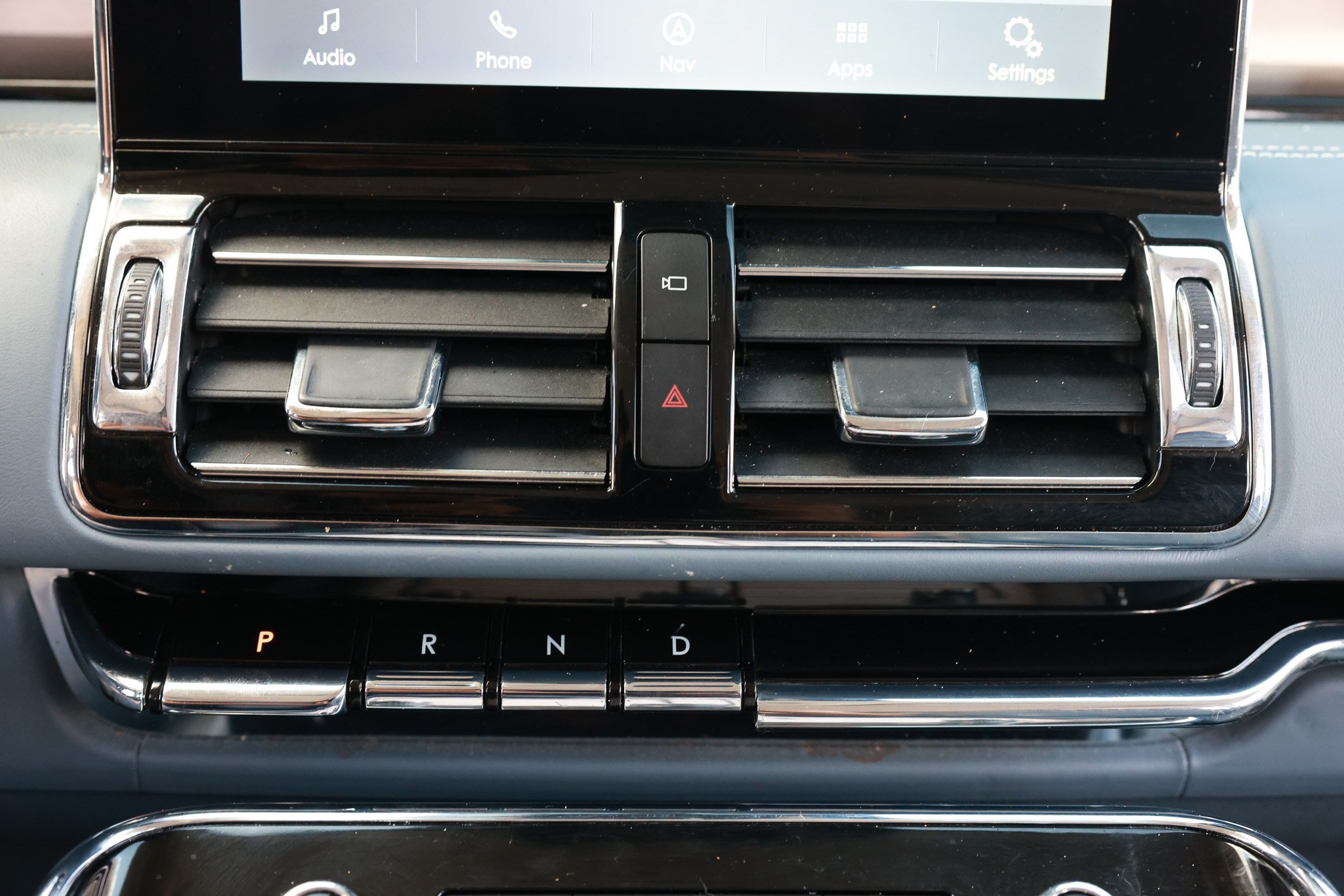 Used 2020 Lincoln Navigator L Black Label w/ Cargo Convenience Package AWD/4WD image 41