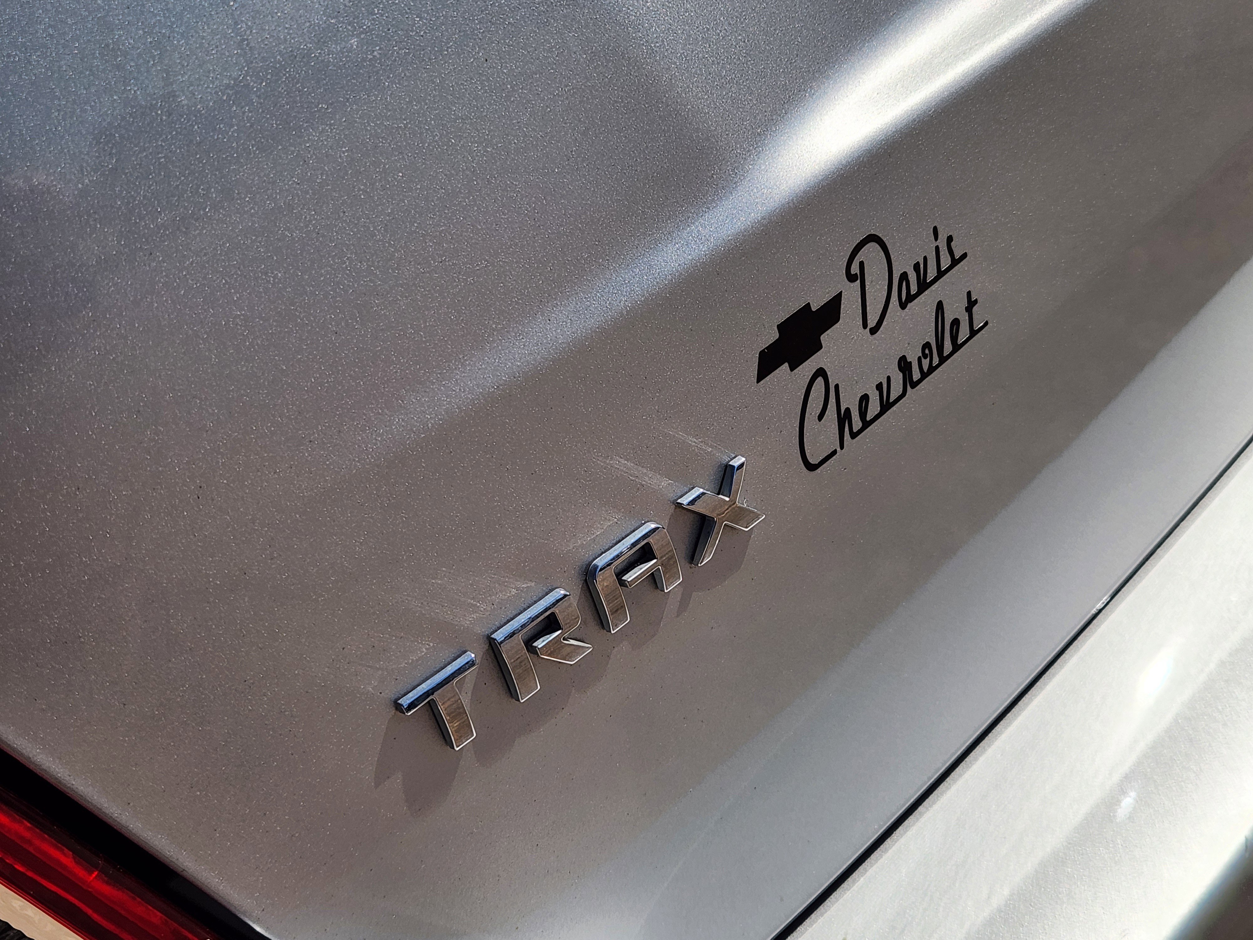 Used 2022 Chevrolet Trax LT w/ Sport Edition image 13