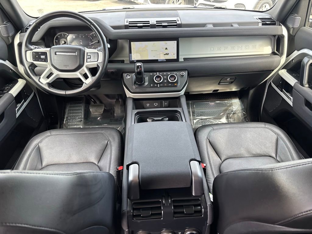 Used 2023 Land Rover Defender 110 SE image 12