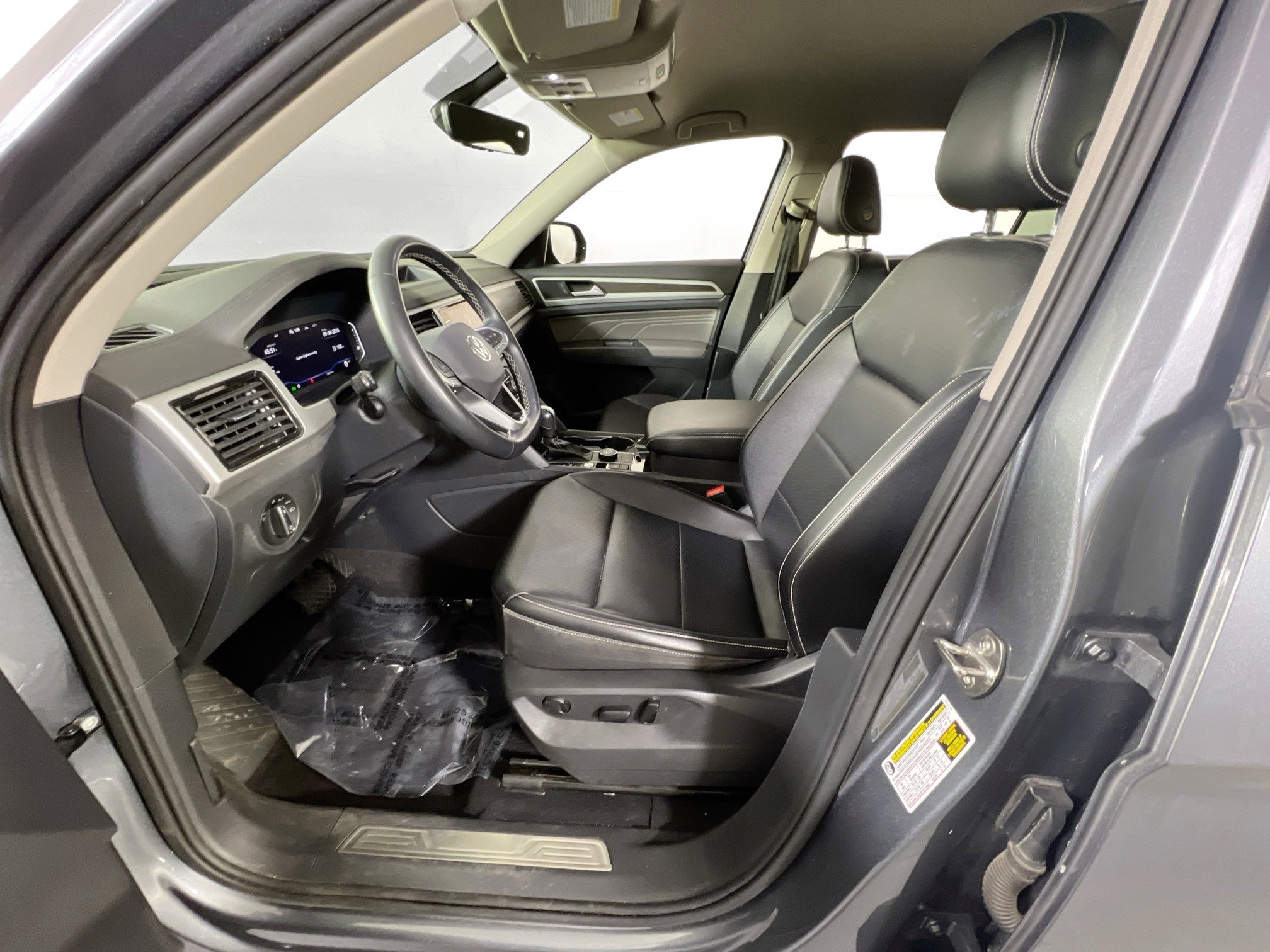 Used 2022 Volkswagen Atlas SE image 20