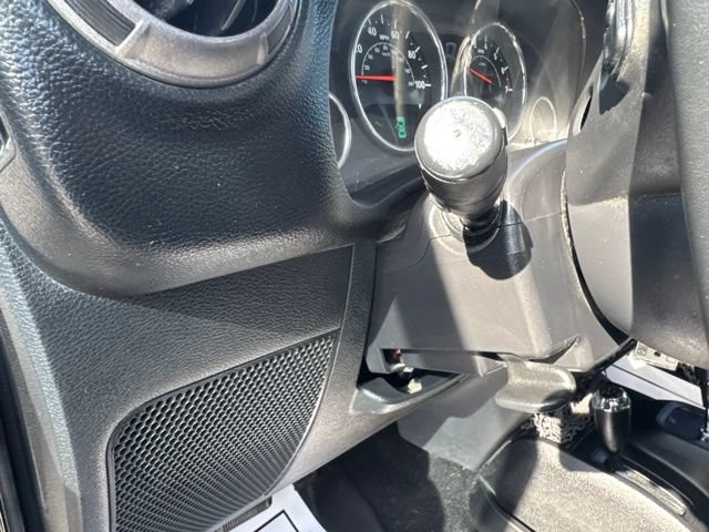 Used 2012 Jeep Wrangler Unlimited Sport AWD/4WD image 32