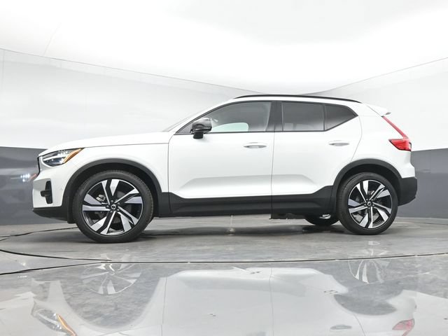 Used 2023 Volvo XC40 B5 Ultimate w/ Protection Package Premier AWD/4WD image 40