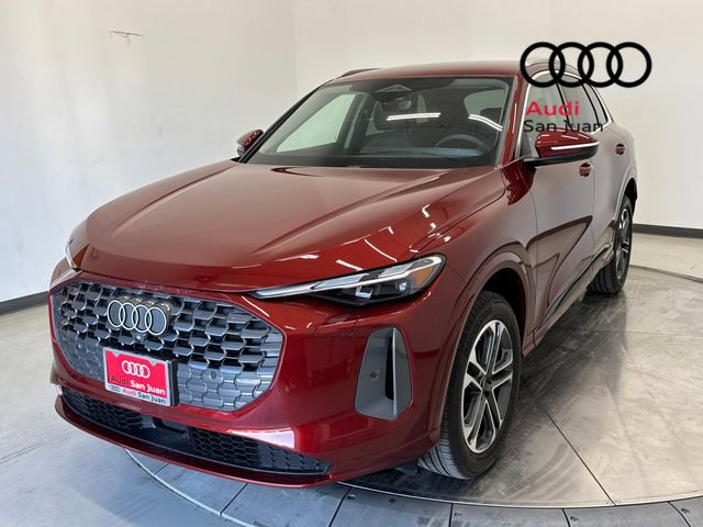 Certified 2025 Audi Q5 Premium w/ Convenience Package image 3