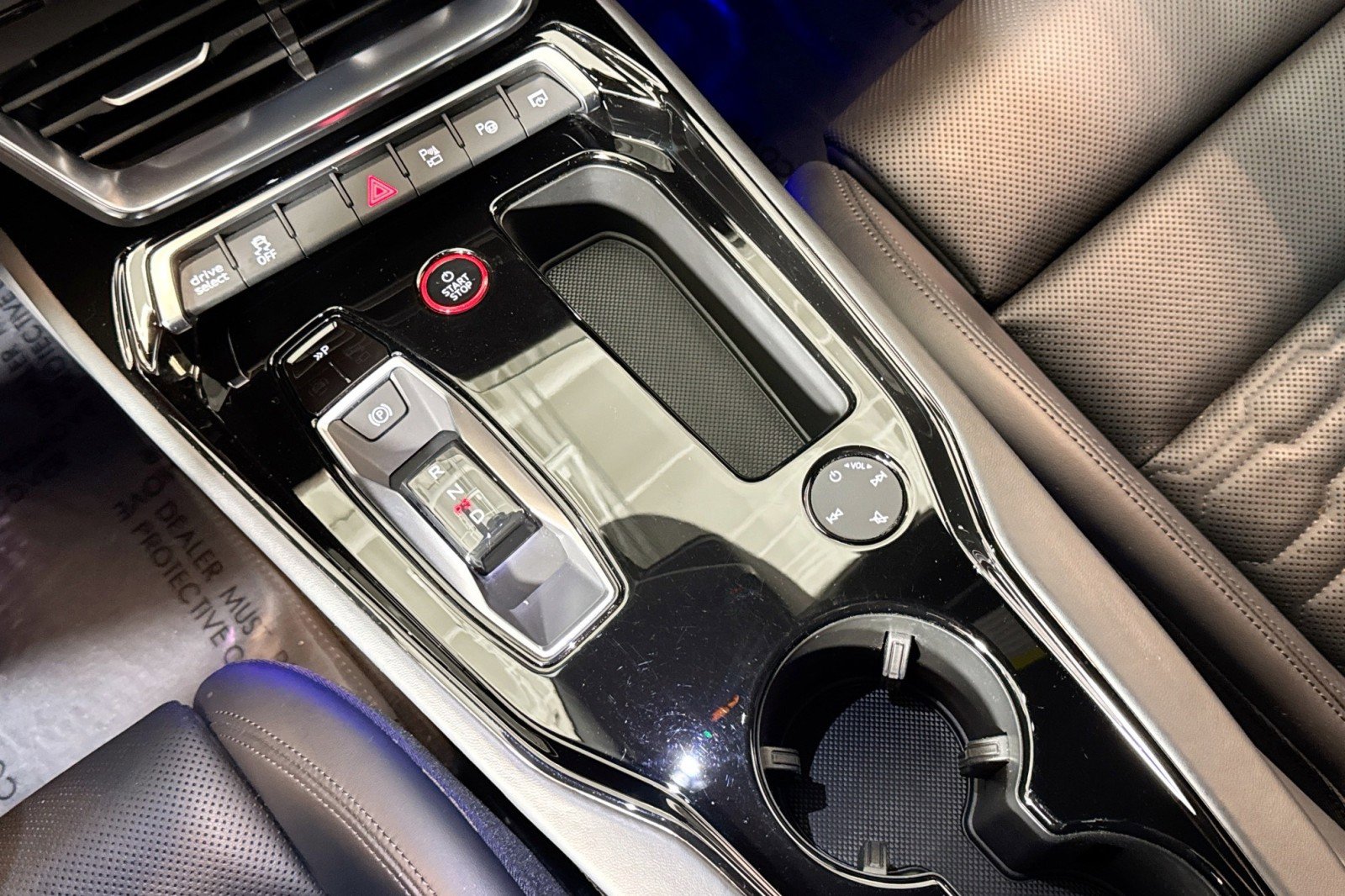 Used 2022 Audi RS e-tron GT w/ Carbon Performance Package image 15