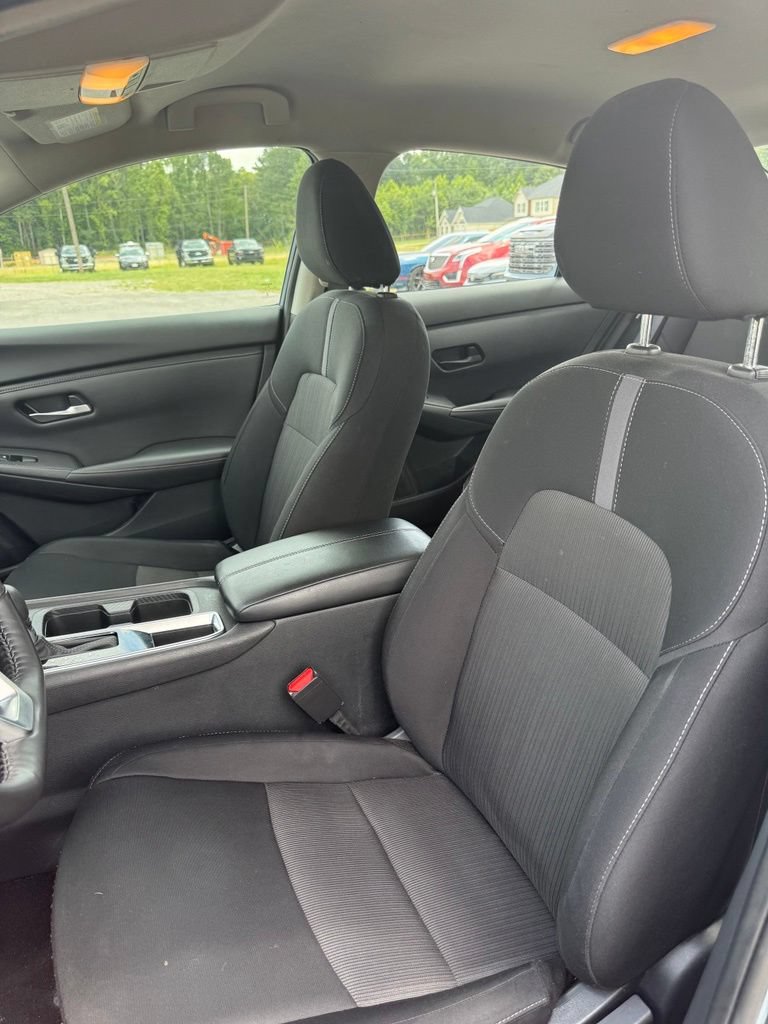 Used 2025 Nissan Sentra SV w/ All-Weather Package FWD image 10