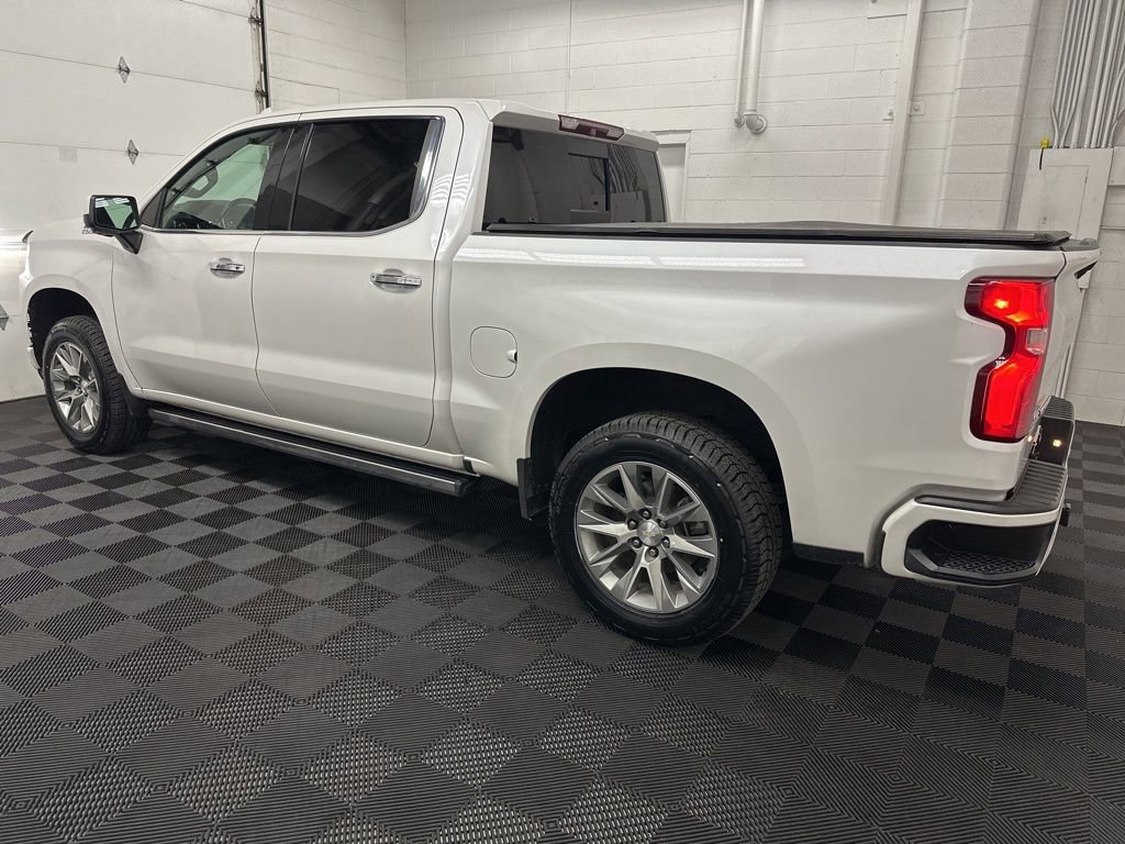 Used 2019 Chevrolet Silverado 1500 High Country w/ Technology Package AWD/4WD image 6