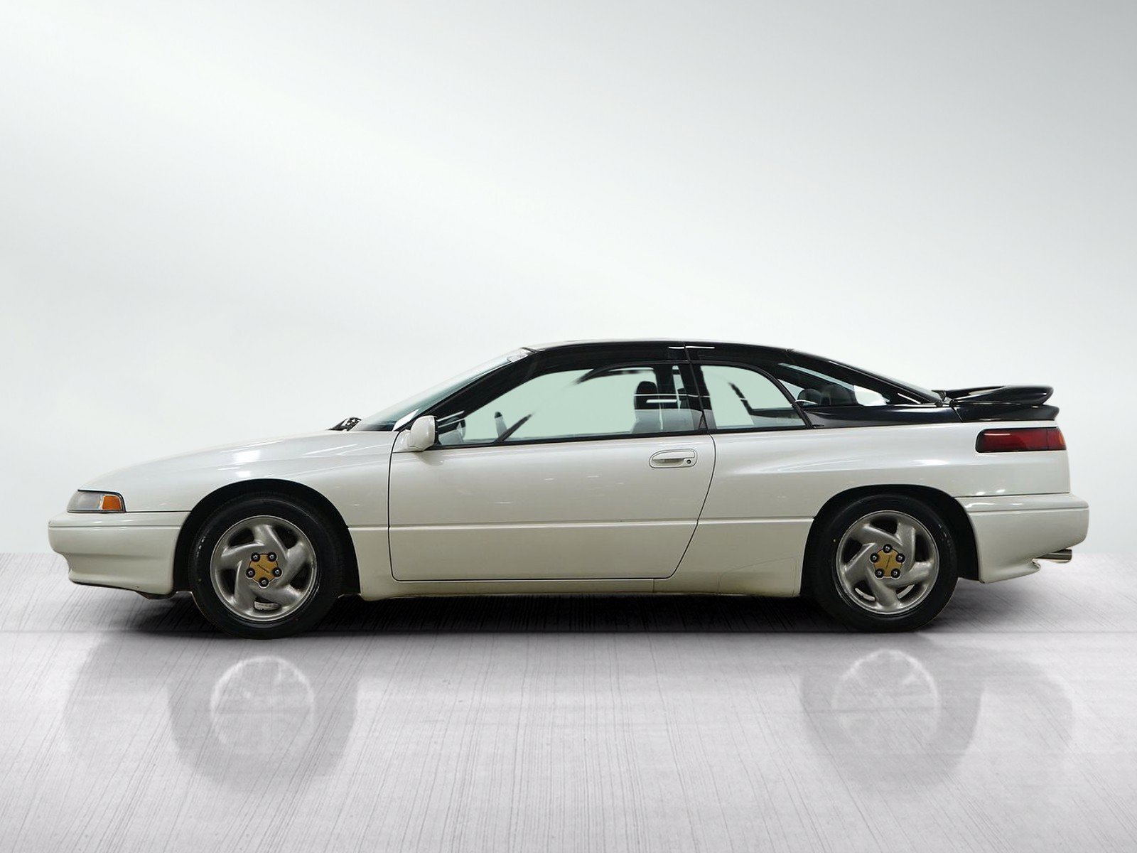 Used 1992 Subaru SVX AWD image 3