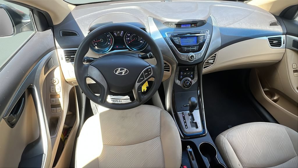 Used 2013 Hyundai Elantra GLS FWD image 11