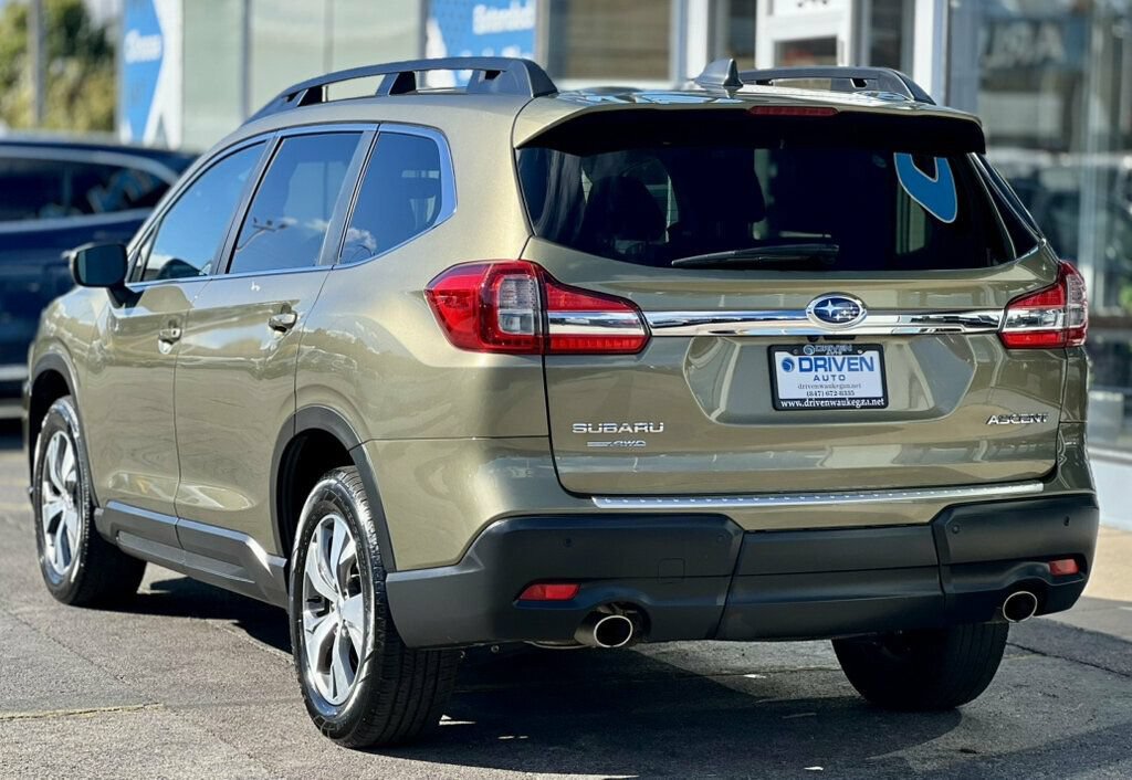 Used 2022 Subaru Ascent Premium w/ Convenience Package AWD/4WD image 3
