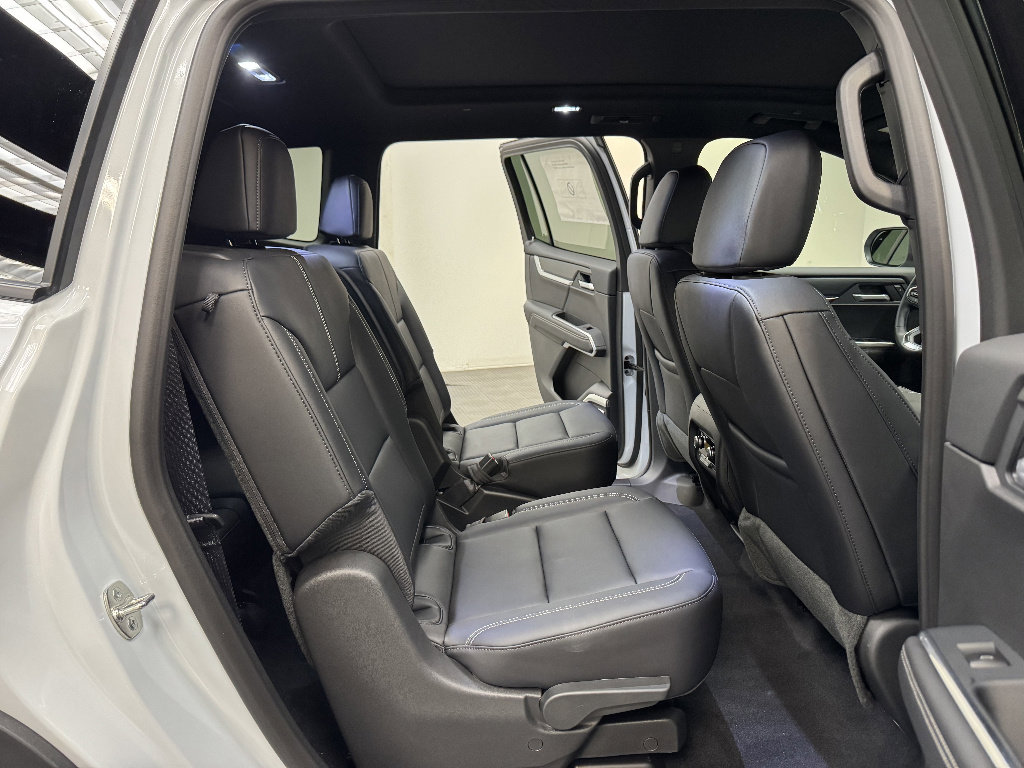 New 2026 GMC Acadia Elevation w/ Elevation Premium Package image 14