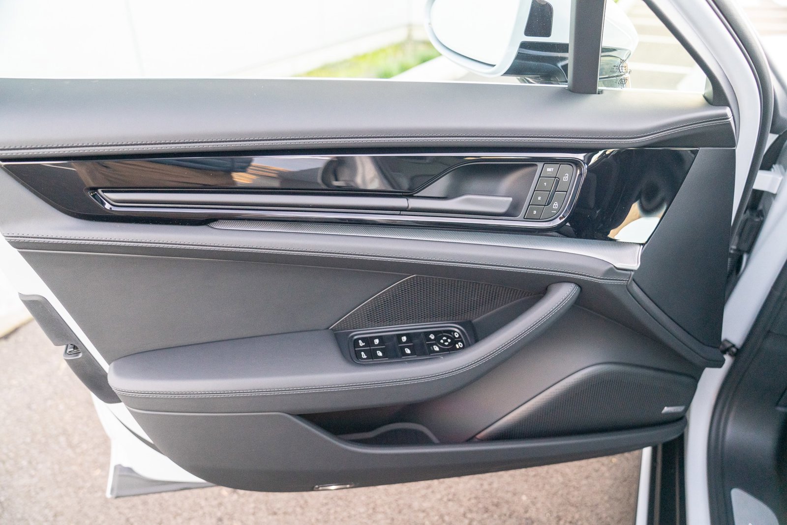 New 2026 Porsche Panamera image 10