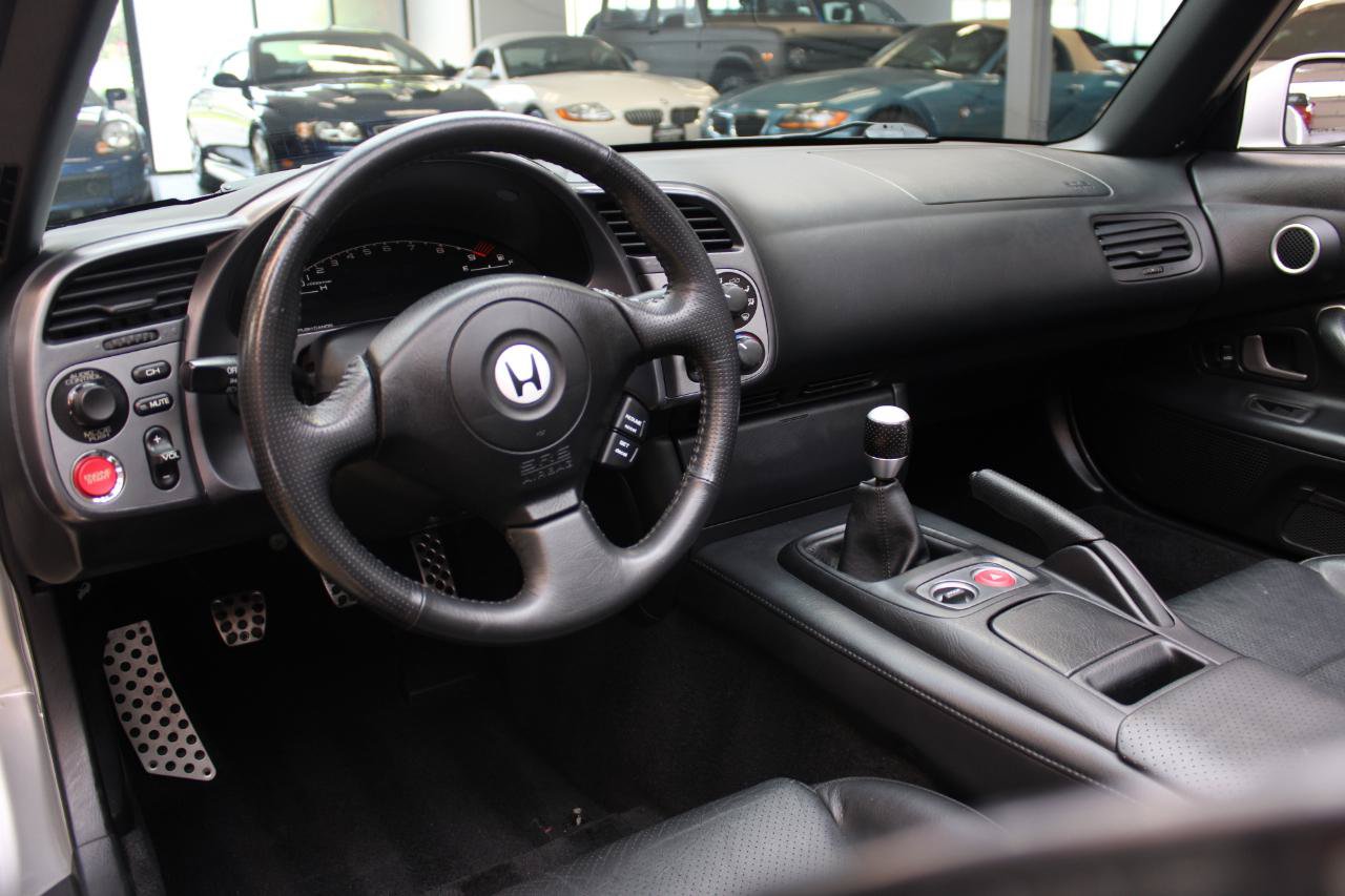 Used 2002 Honda S2000 image 9