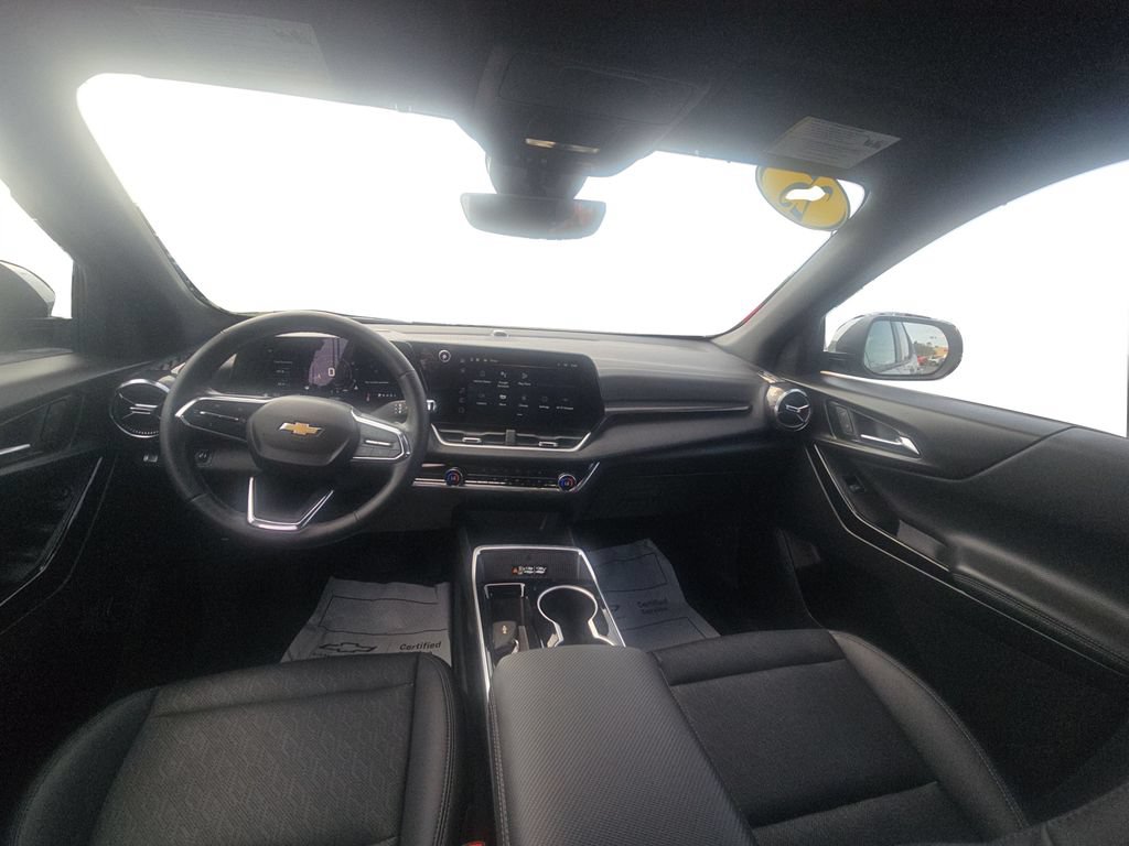 Used 2025 Chevrolet Equinox LT w/ Convenience Package II AWD/4WD image 9
