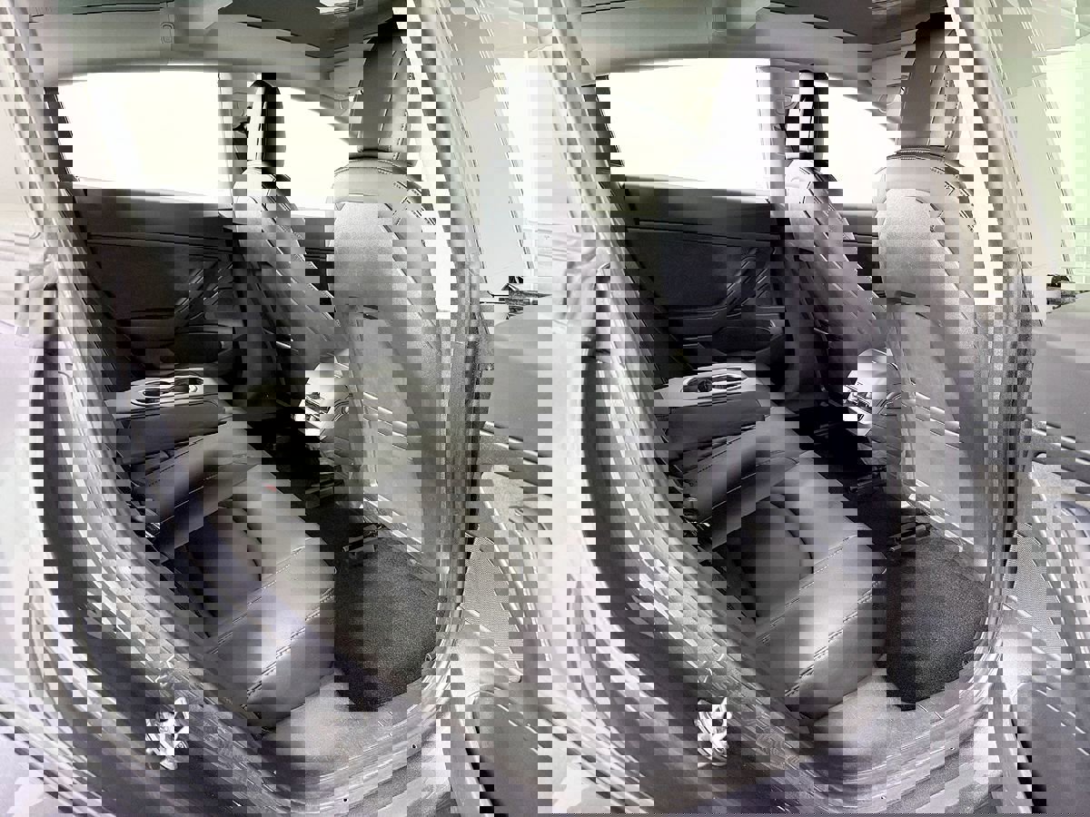 Used 2021 Tesla Model 3 Standard Range Plus image 39