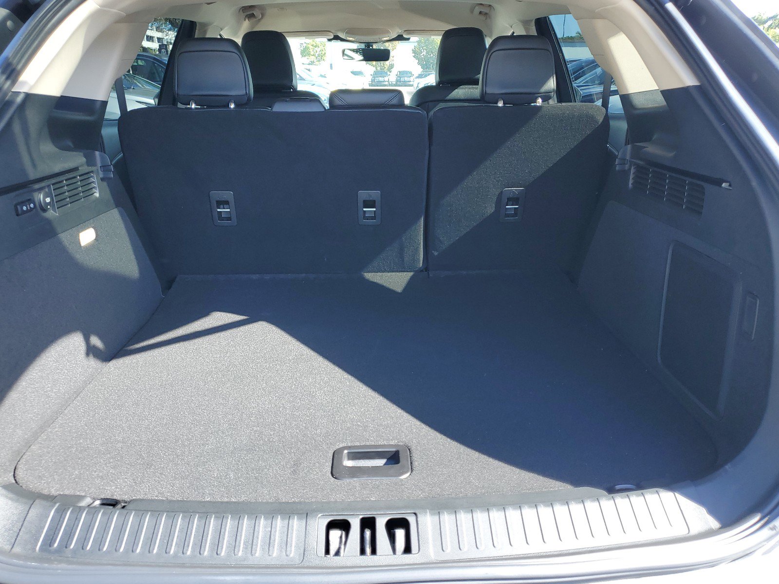 Used 2023 Lincoln Nautilus AWD image 8