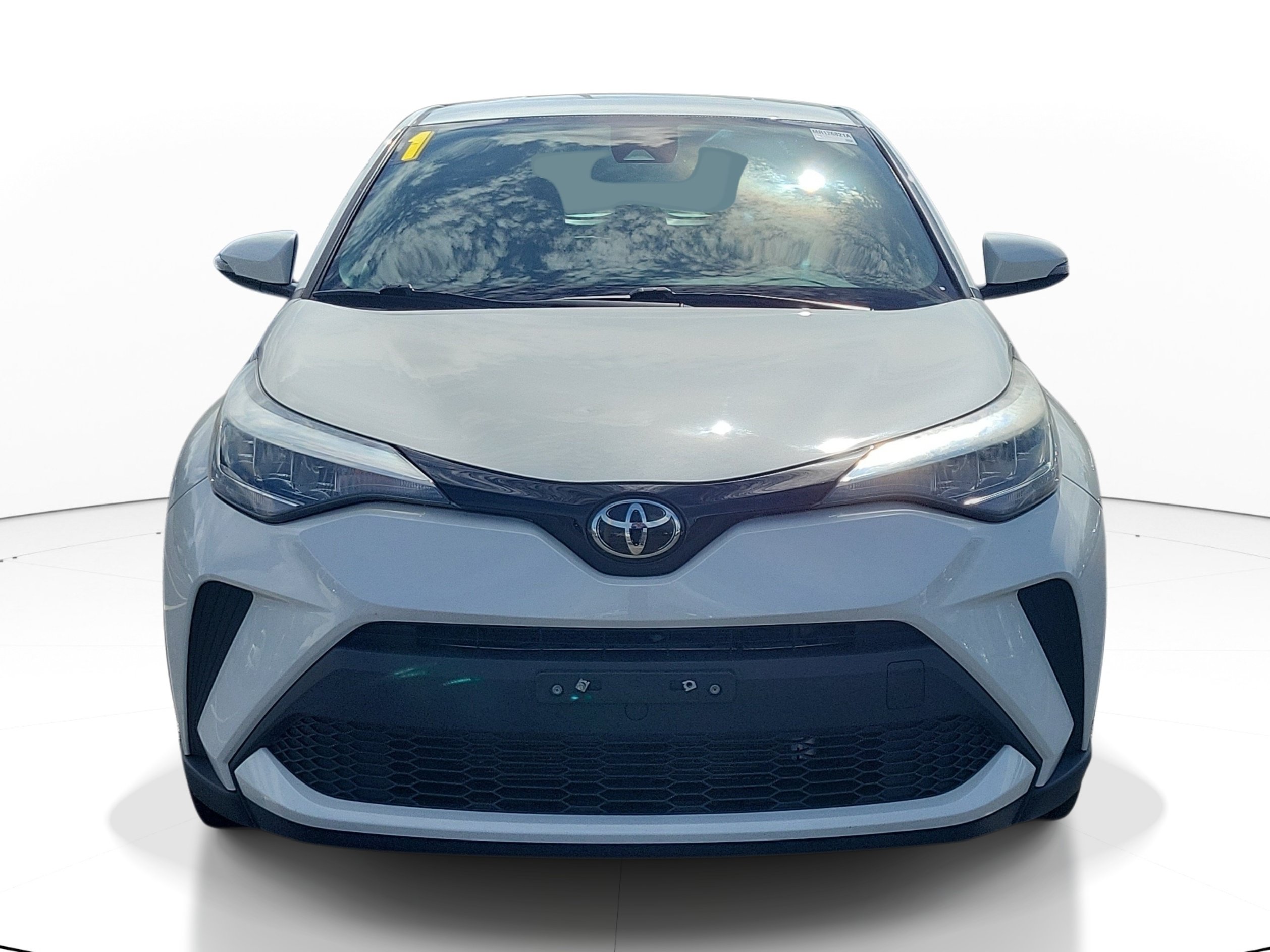 Used 2021 Toyota C-HR XLE FWD image 2