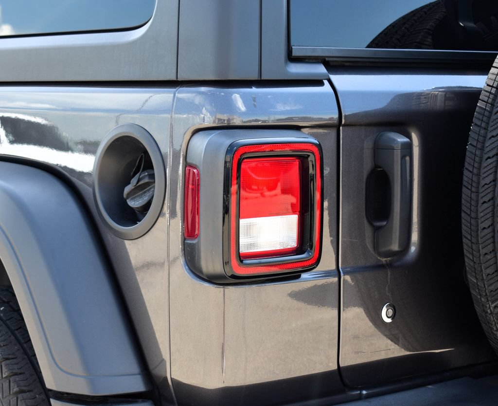 Used 2020 Jeep Wrangler Sport AWD/4WD image 12