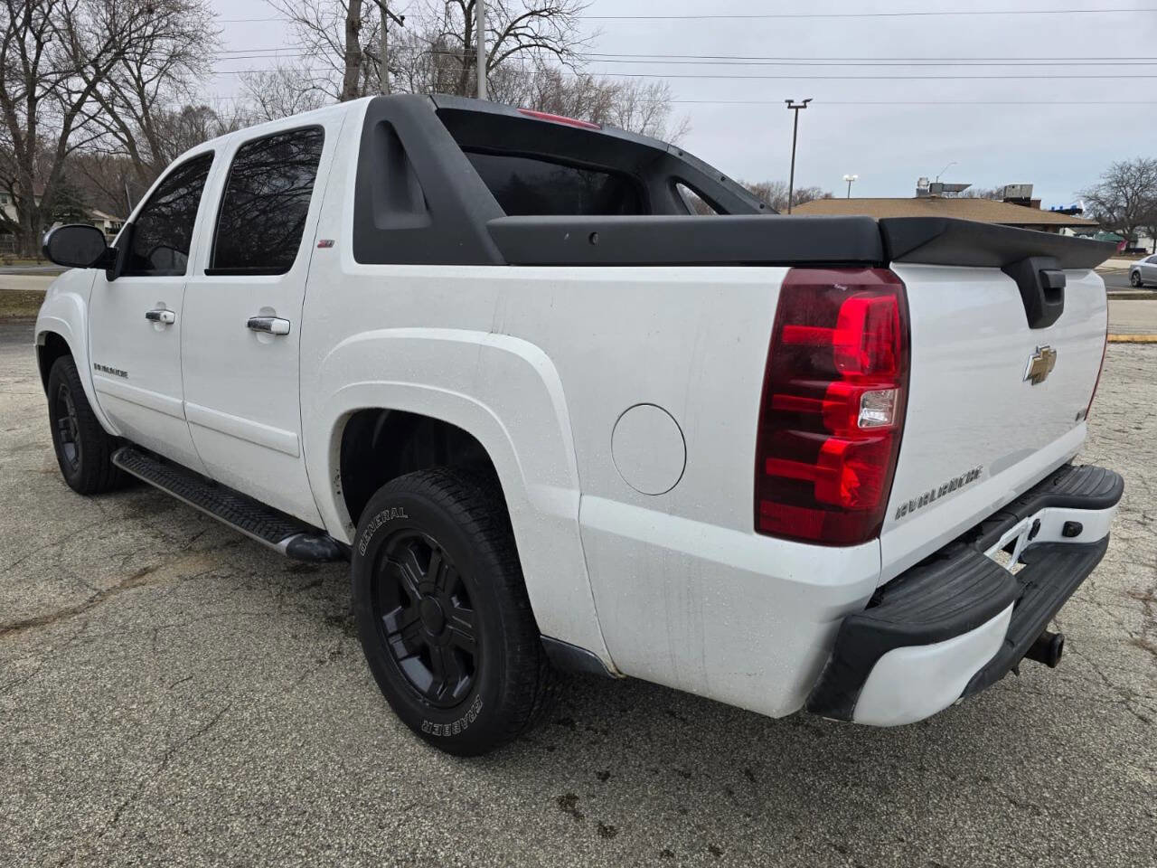 Used 2007 Chevrolet Avalanche LT w/ LT Preferred Equipment Group image 7