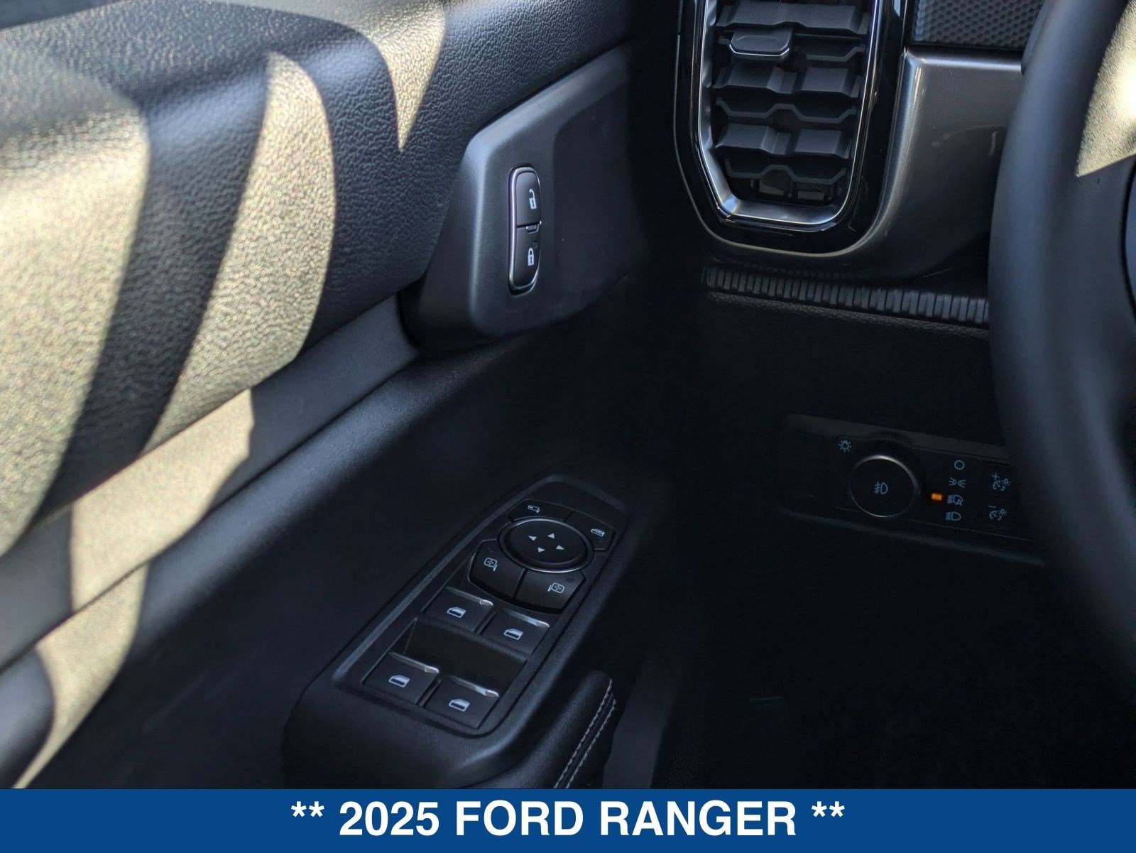 New 2025 Ford Ranger XLT w/ FX4 Off-Road Package image 24