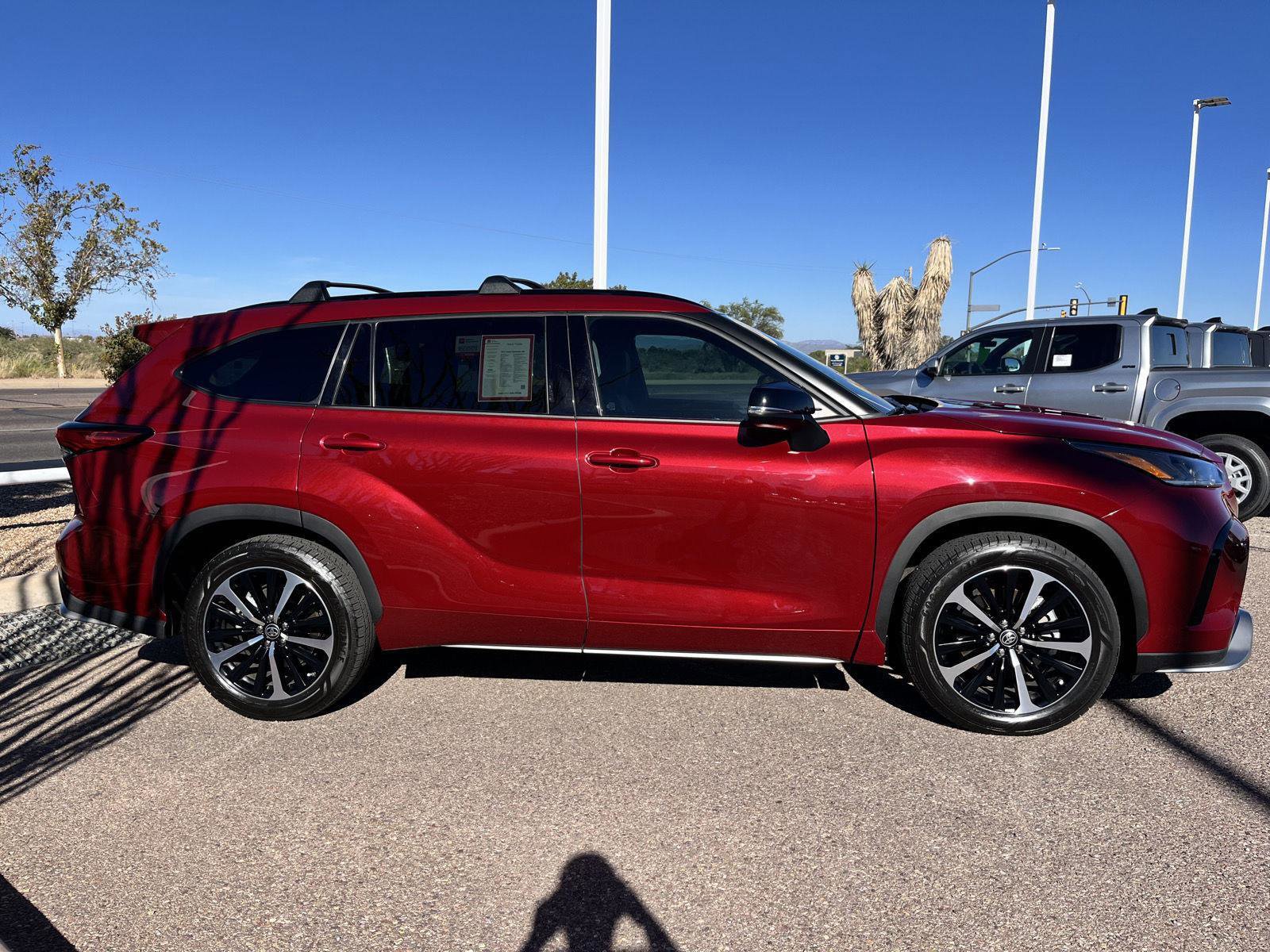 Used 2022 Toyota Highlander XSE image 8