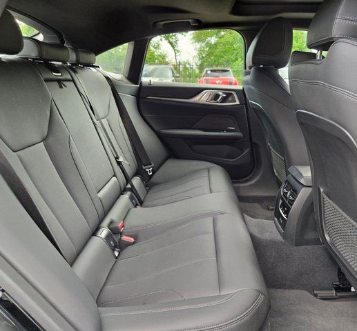 Used 2023 BMW i4 eDrive40 w/ M Sport Package image 20