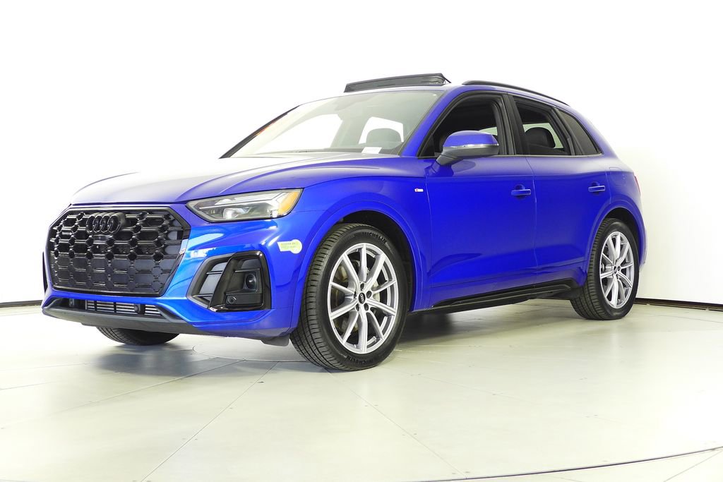 Used 2023 Audi Q5 e Premium Plus w/ Premium Plus Package AWD/4WD image 2