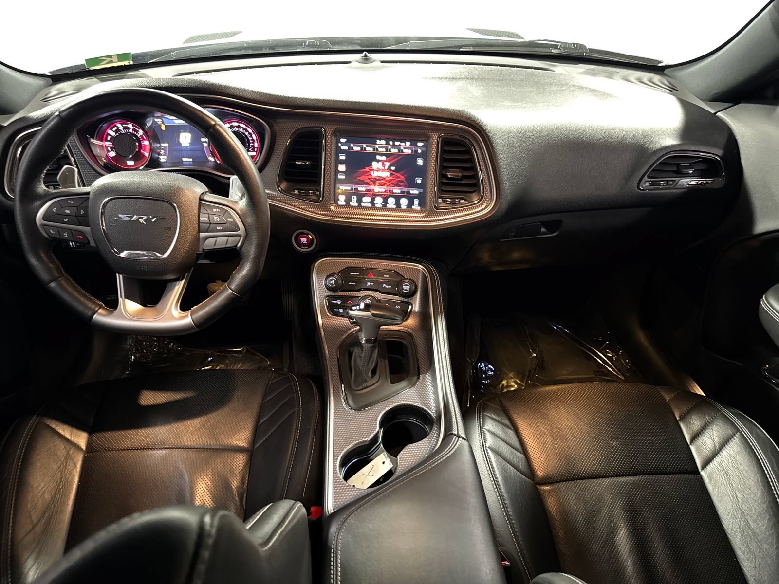 Used 2015 Dodge Challenger SRT Hellcat RWD image 4