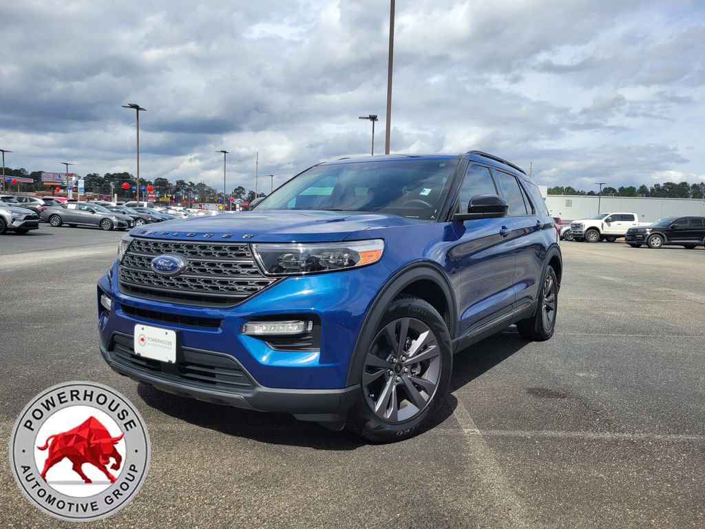Certified 2023 Ford Explorer XLT w/ Equipment Group 202A