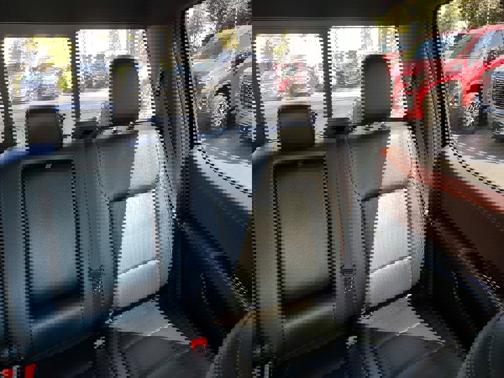 Used 2022 Ford F150 Lariat w/ Equipment Group 502A High image 57