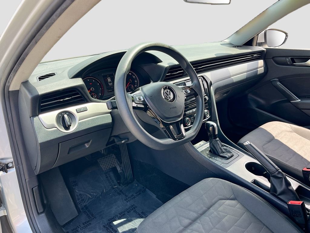 Used 2020 Volkswagen Passat 2.0T S FWD image 9
