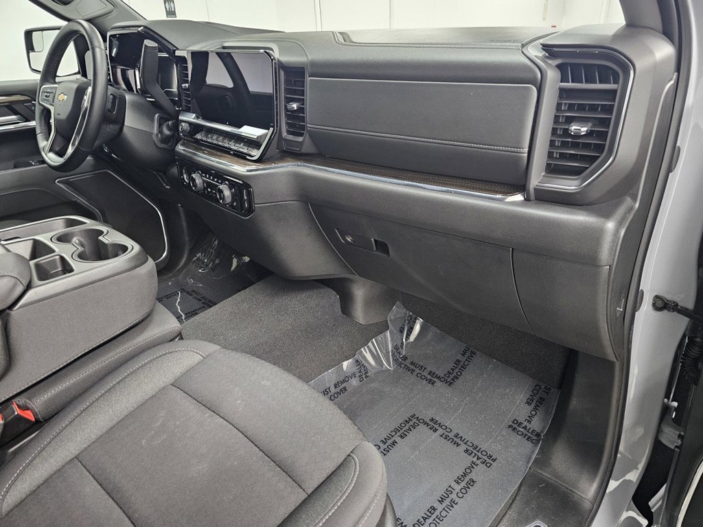 Used 2024 Chevrolet Silverado 1500 LT AWD/4WD image 14