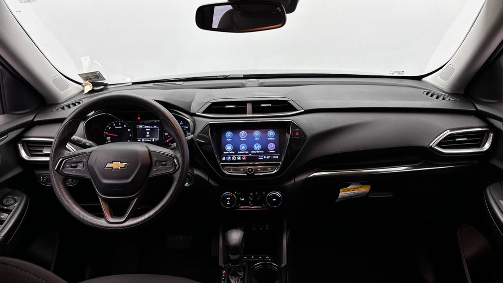 Used 2023 Chevrolet TrailBlazer LT AWD/4WD image 25