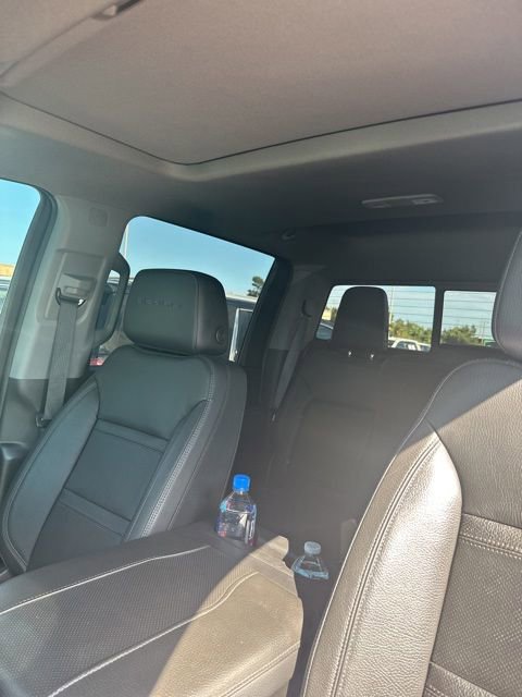 Used 2023 GMC Sierra 2500 Denali w/ Denali Ultimate Package AWD/4WD image 11