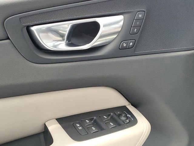New 2026 Volvo XC60 B5 Core w/ Climate Package image 15
