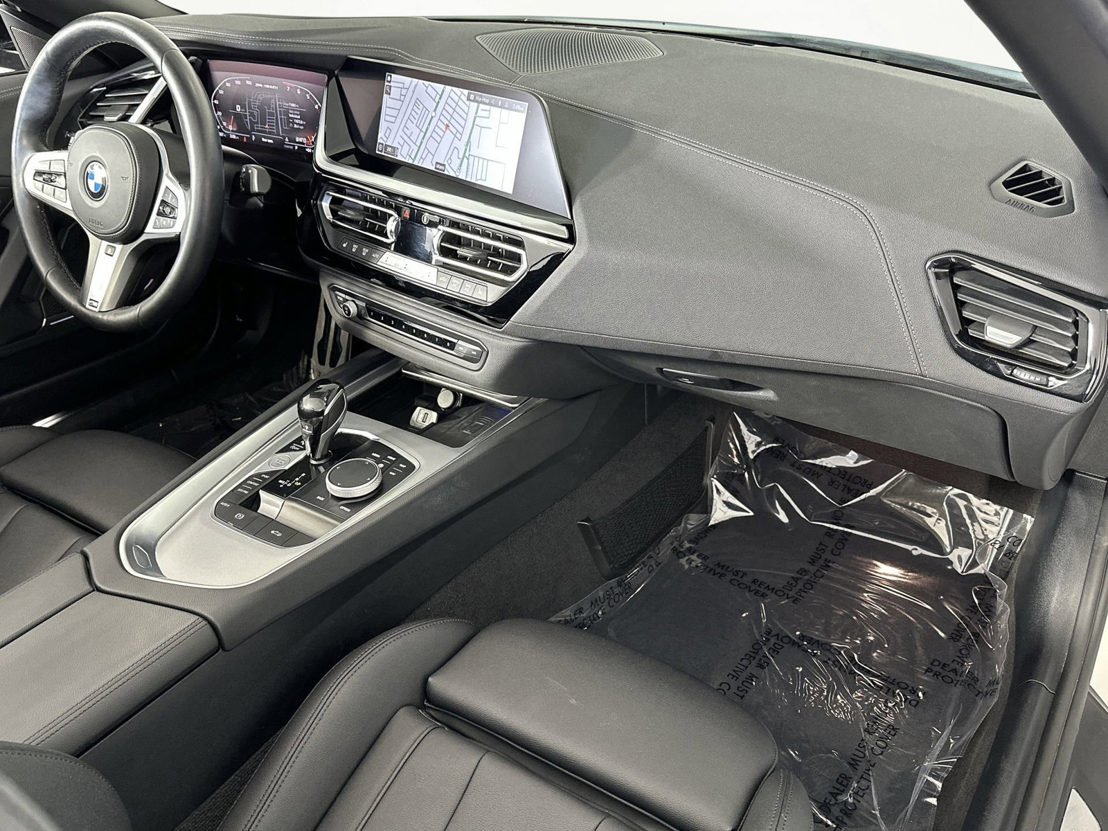 Used 2025 BMW Z4 M40i w/ Premium Package image 30