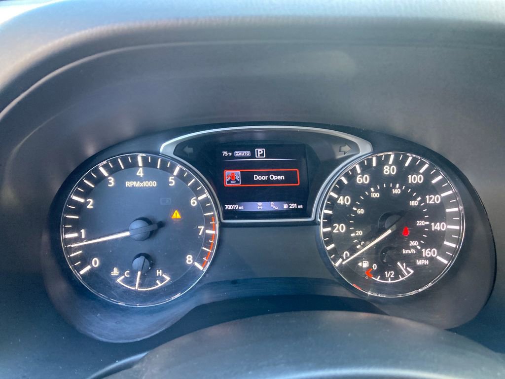 Used 2020 Nissan Pathfinder Platinum image 19