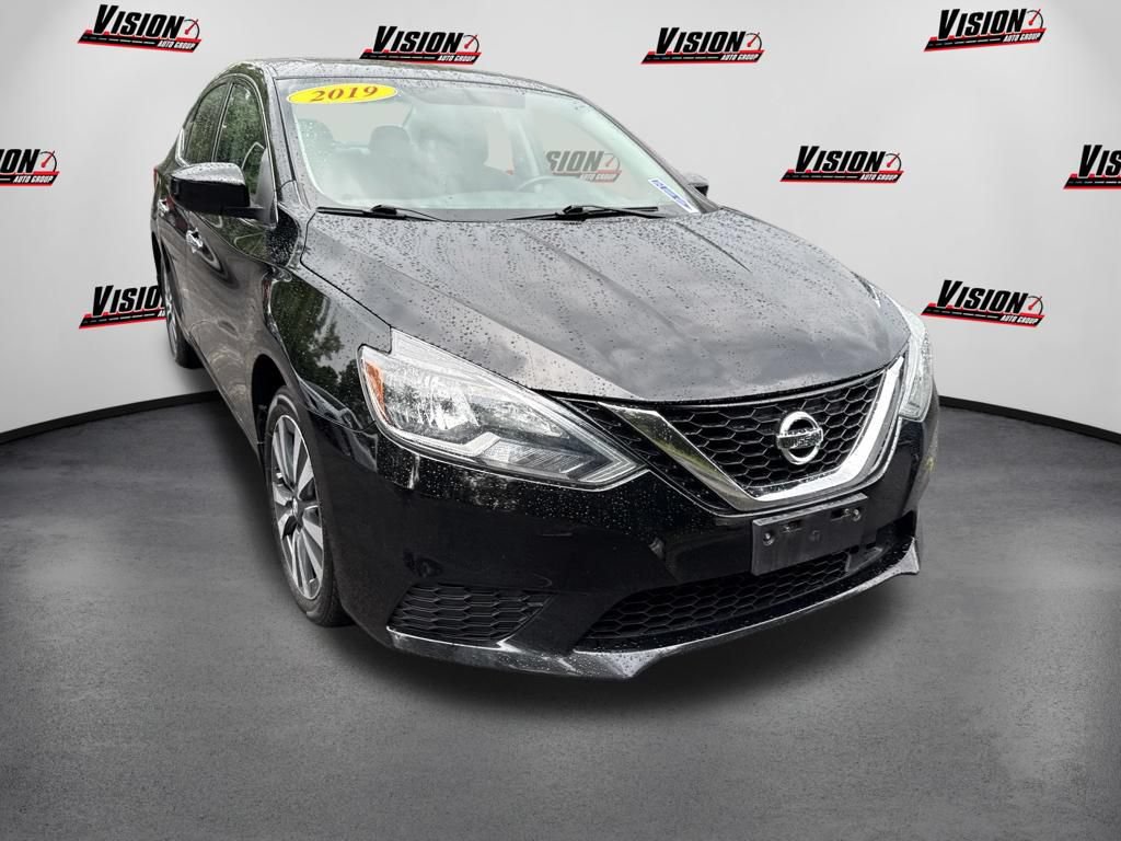 Used 2019 Nissan Sentra SV w/ Special Edition Package FWD image 3