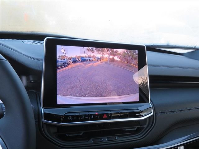 New 2026 Jeep Compass Latitude image 23