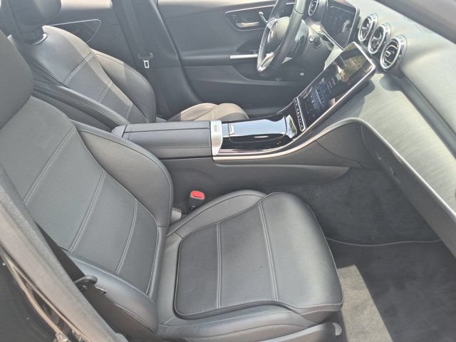 Used 2025 Mercedes-Benz C 300 Sedan image 31