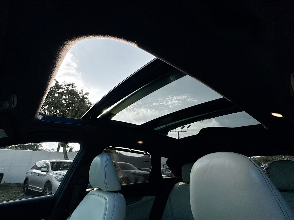 Used 2019 INFINITI QX50 Essential w/ Sensory Package image 24